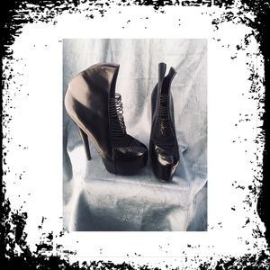 Sexy ,space age  BadAss runway heels.